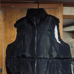 Black Cropped Puffer Vest with White Fuzzy Lining